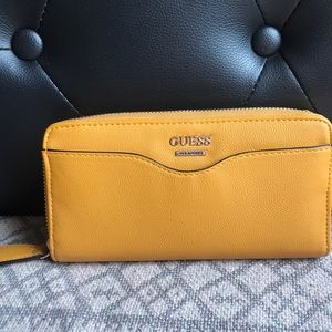 Guess wallet !!